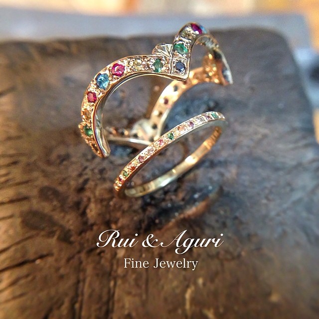 diamond emerald gold wedding rings Rui & Aguri Fine Jewelry